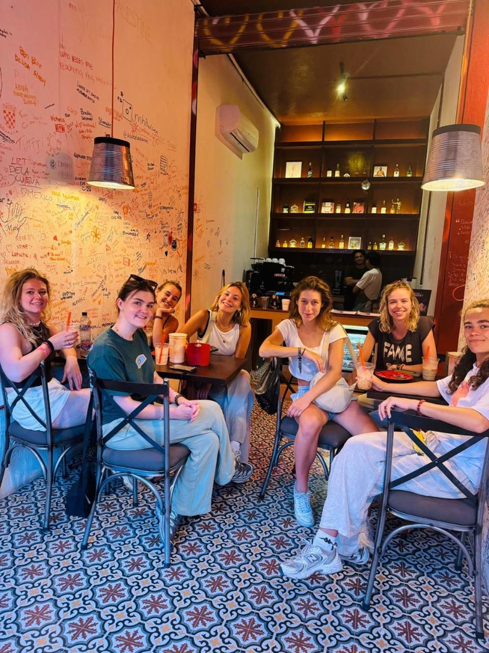 Macarena Hostel Flores Ngoại thất bức ảnh